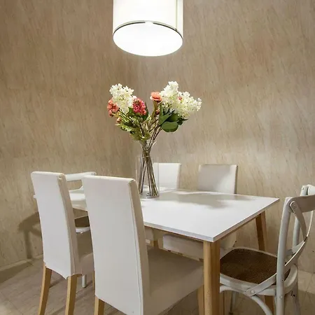 Abades Cathedral Oasis Daire